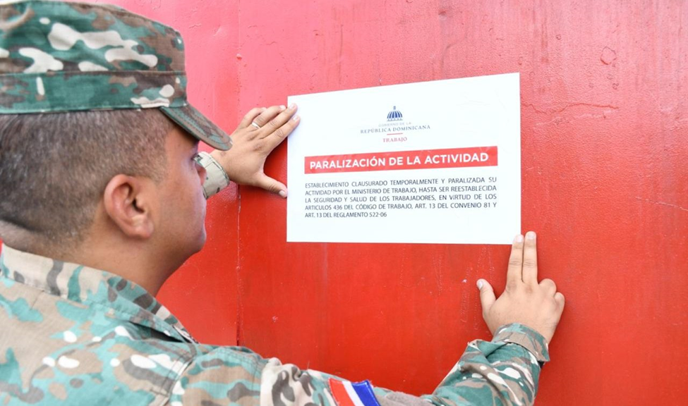 Trabajo paraliza 11 empresas por peligro de seguridad y salubridad Trabajo paraliza 11 empresas por peligro de seguridad y salubridad